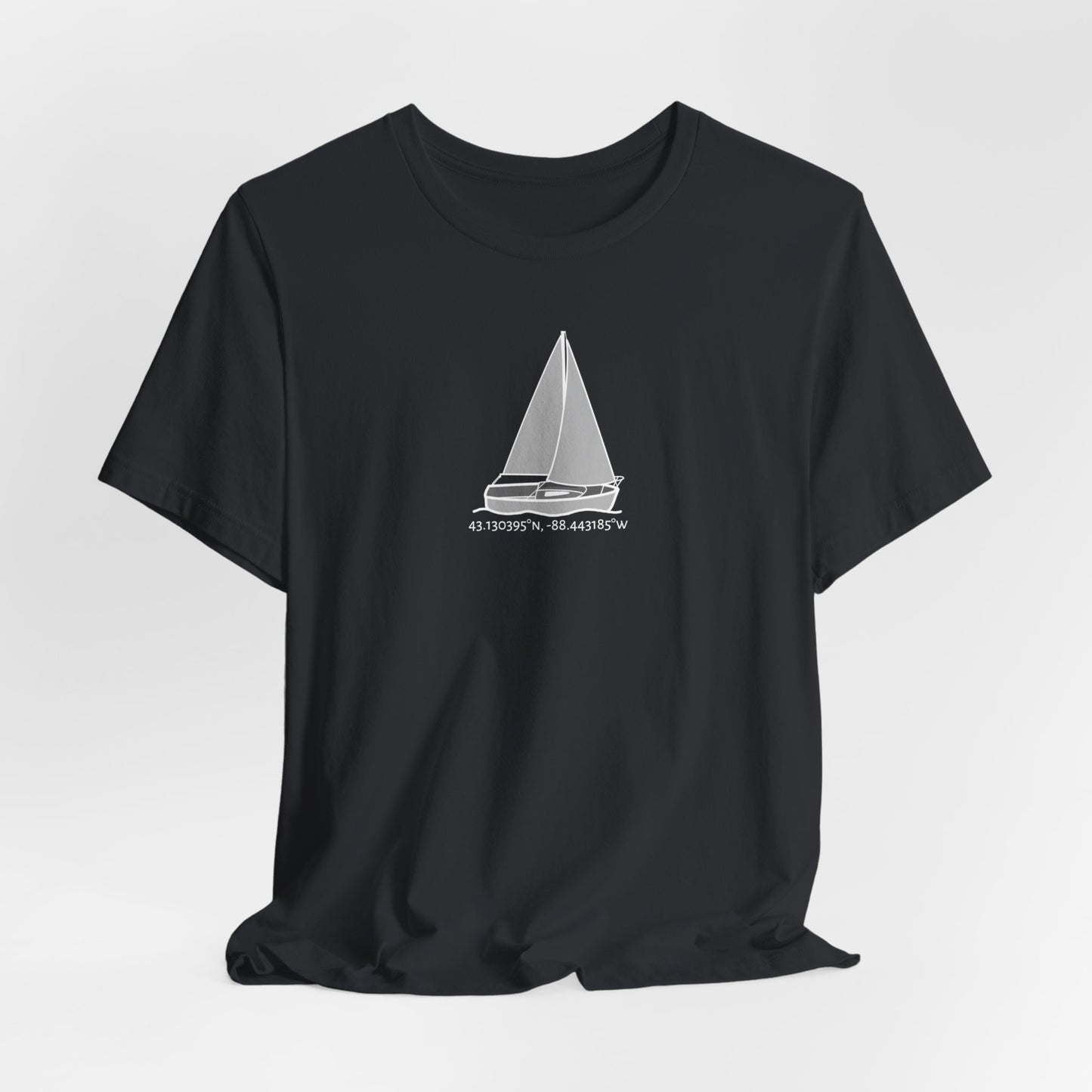 Unisex Lightweight Short Sleeve Tee (Comfort Sailboat Design)