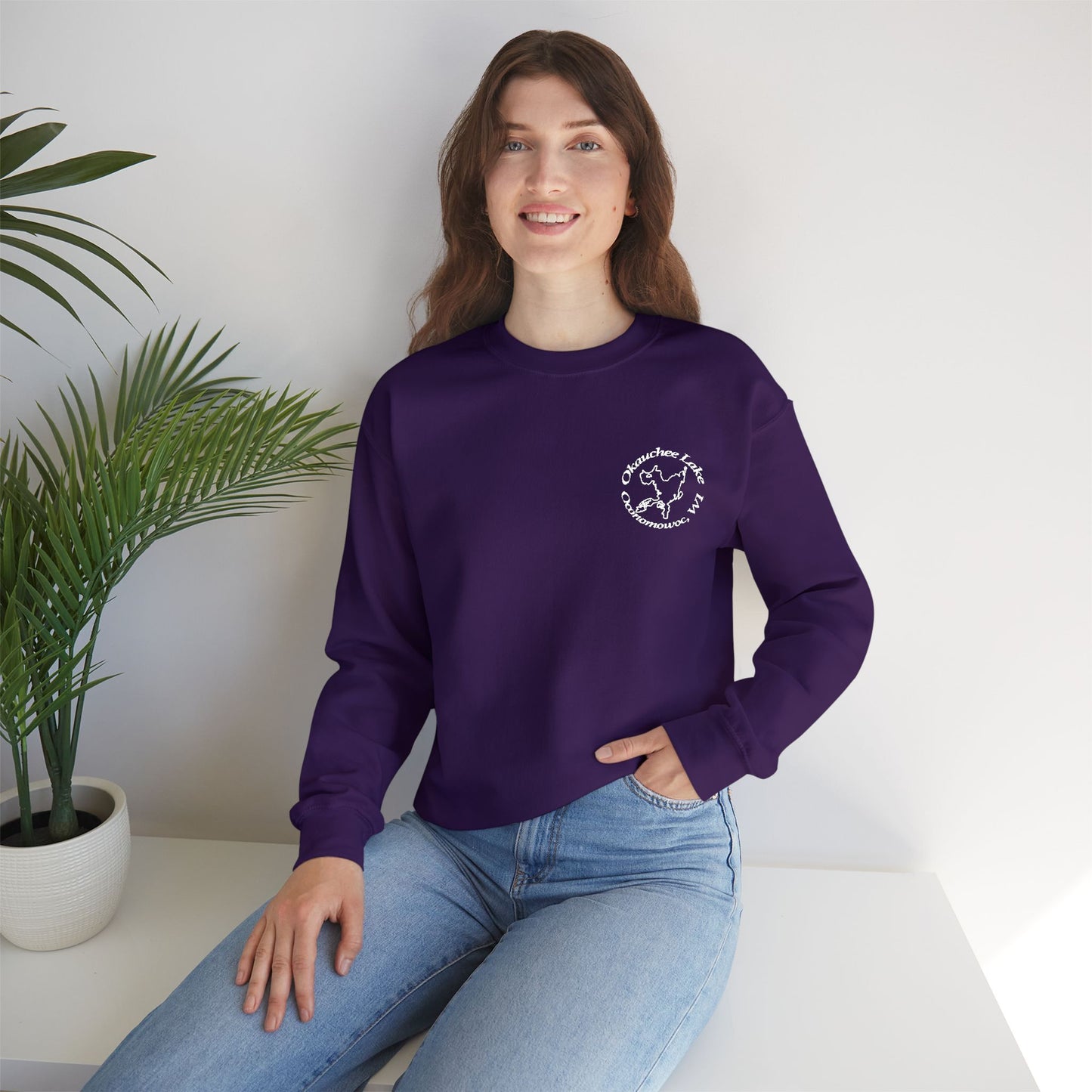Okauchee Lake Embroidered circle text Oconomowoc WI Unisex Heavy Blend™ Crewneck Sweatshirt