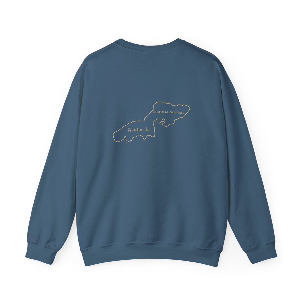 "Lucy the Lab" Kayak Dog Pewaukee Lake - Unisex Heavy Blend™ Crewneck Sweatshirt