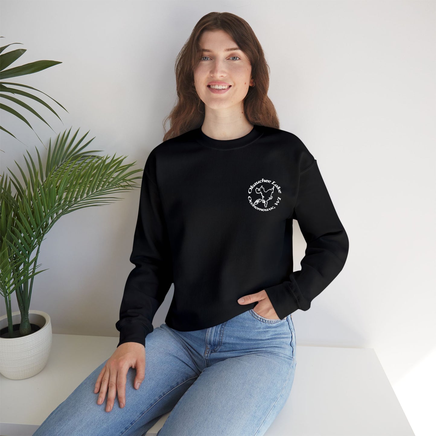 Okauchee Lake Embroidered circle text Oconomowoc WI Unisex Heavy Blend™ Crewneck Sweatshirt